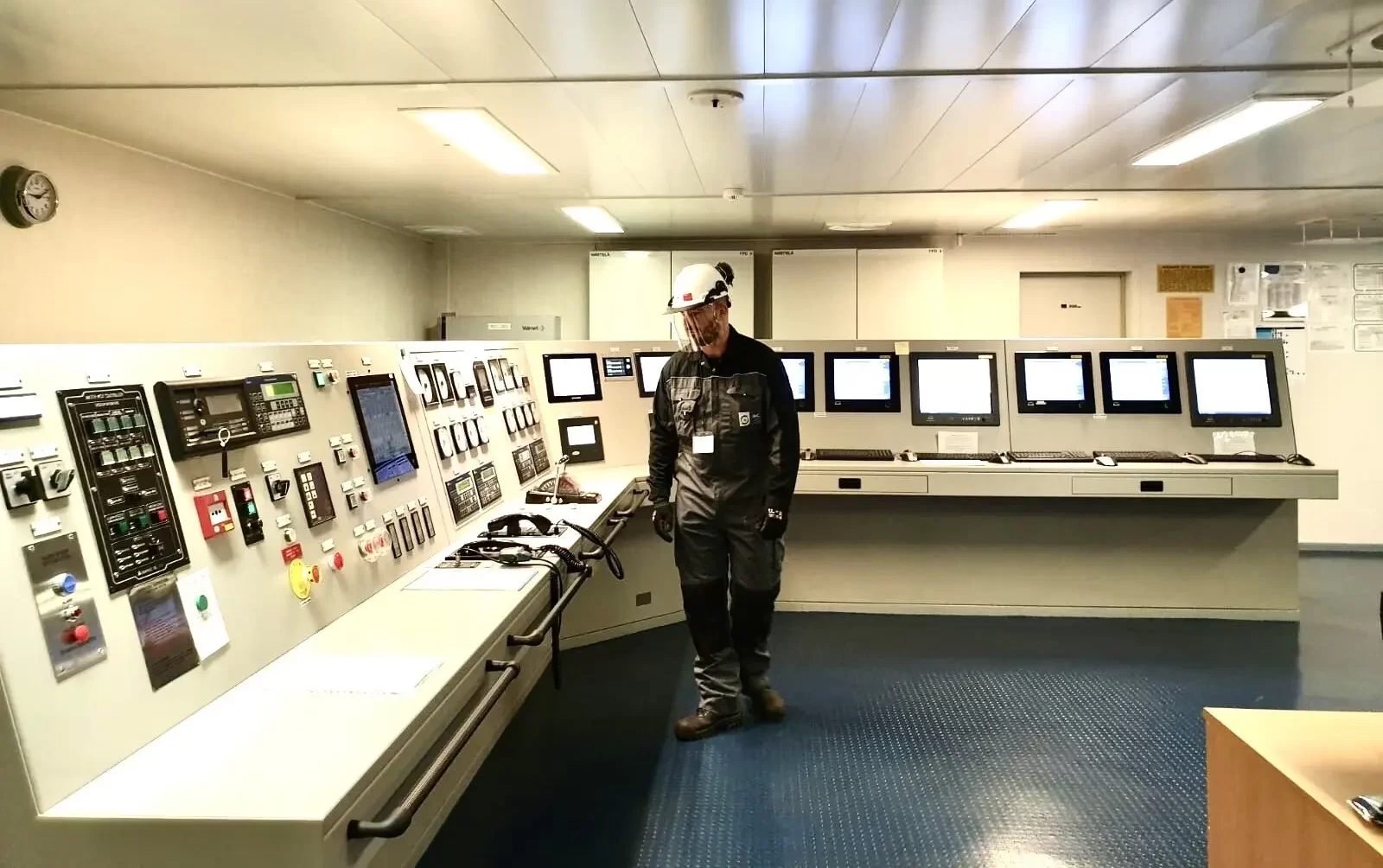 Installation & Commissioning