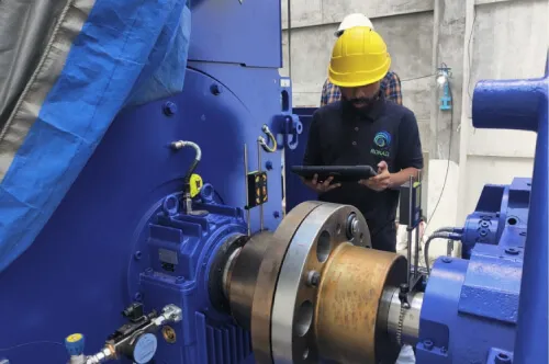 Laser alignment device used for shaft alignment